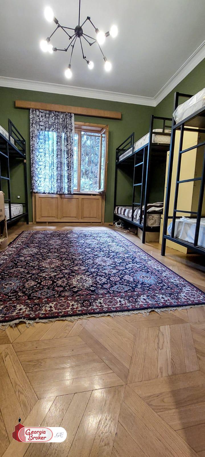 იყიდება ახალი გარემონტებული 4 ოთახიანი ბინა