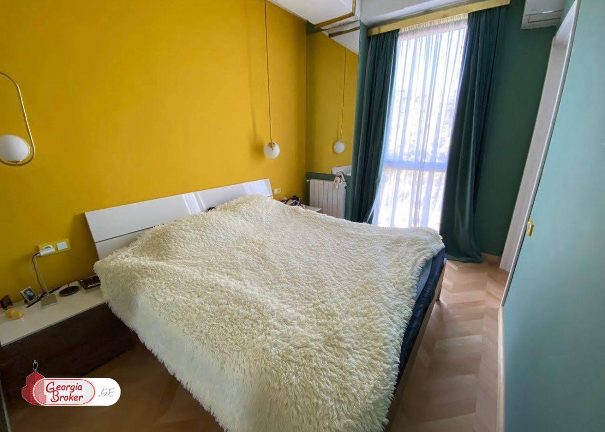 продается квартира с новым ремонтом 2-комнаты