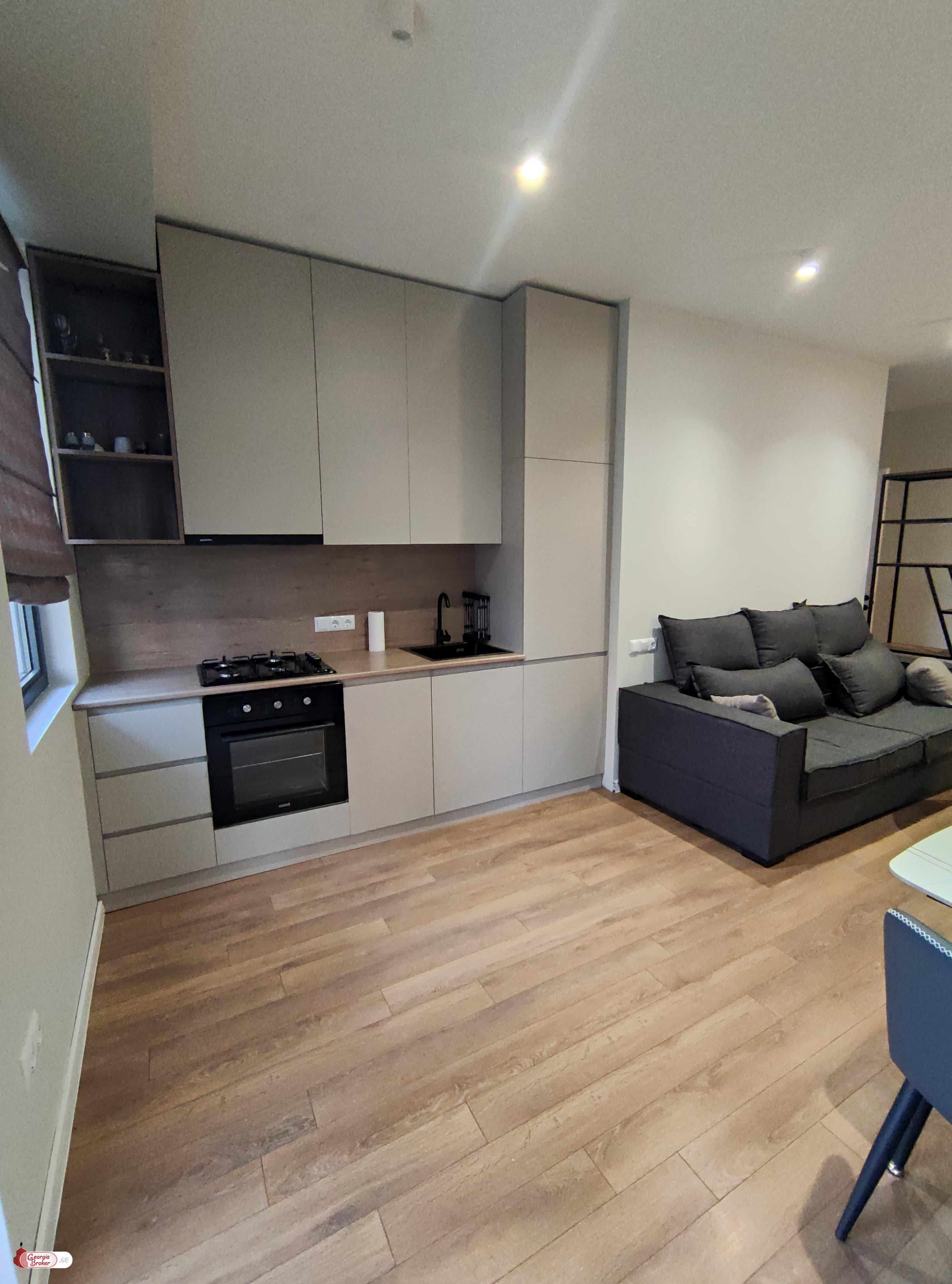 იყიდება ახალი გარემონტებული 3 ოთახიანი ბინა