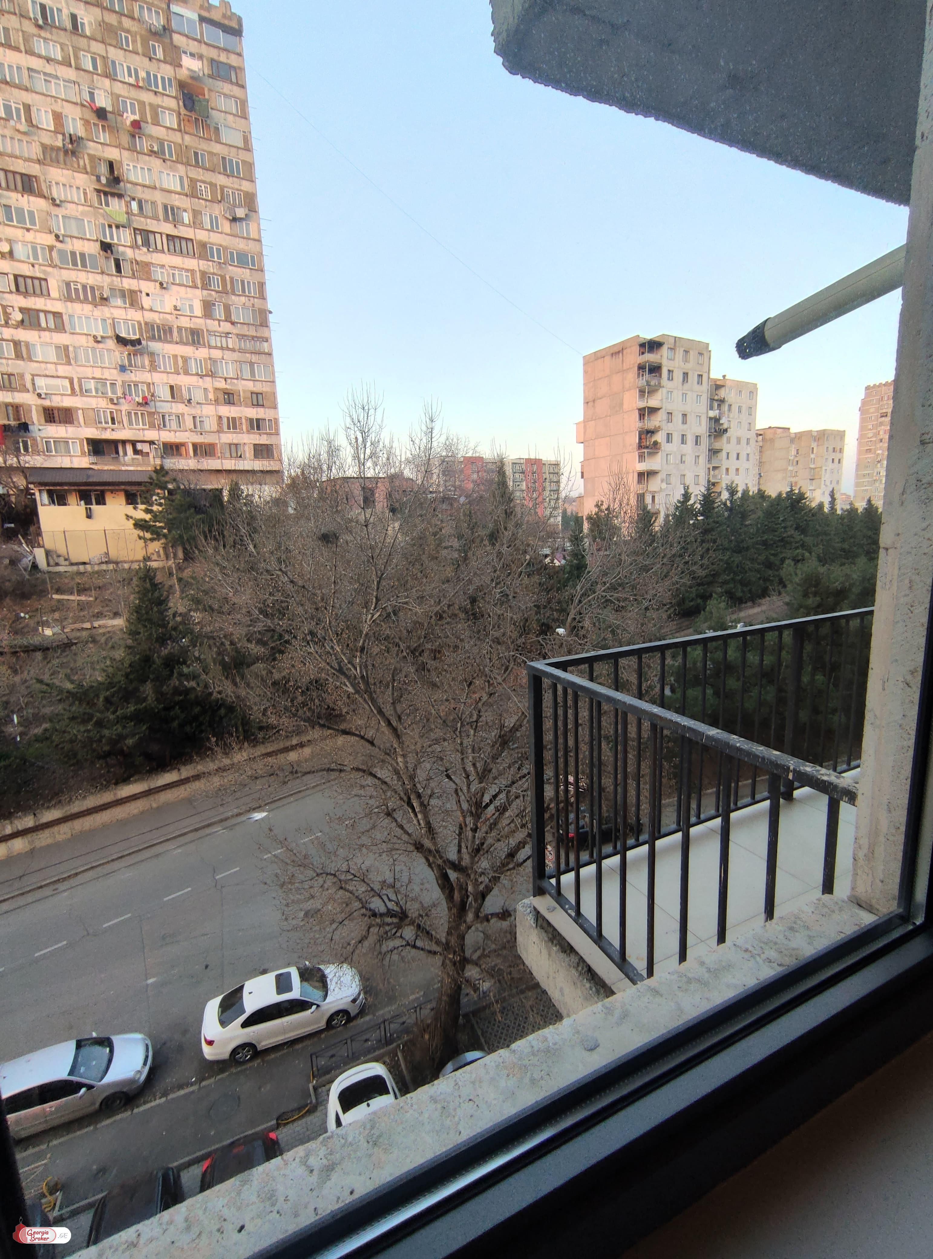 იყიდება ახალი გარემონტებული 3 ოთახიანი ბინა