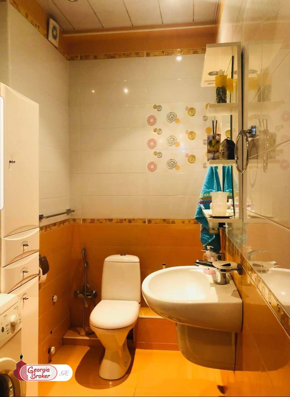 nearly repaired 5-room apartment for sale