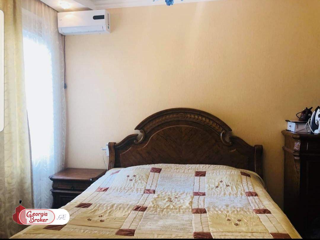 nearly repaired 5-room apartment for sale