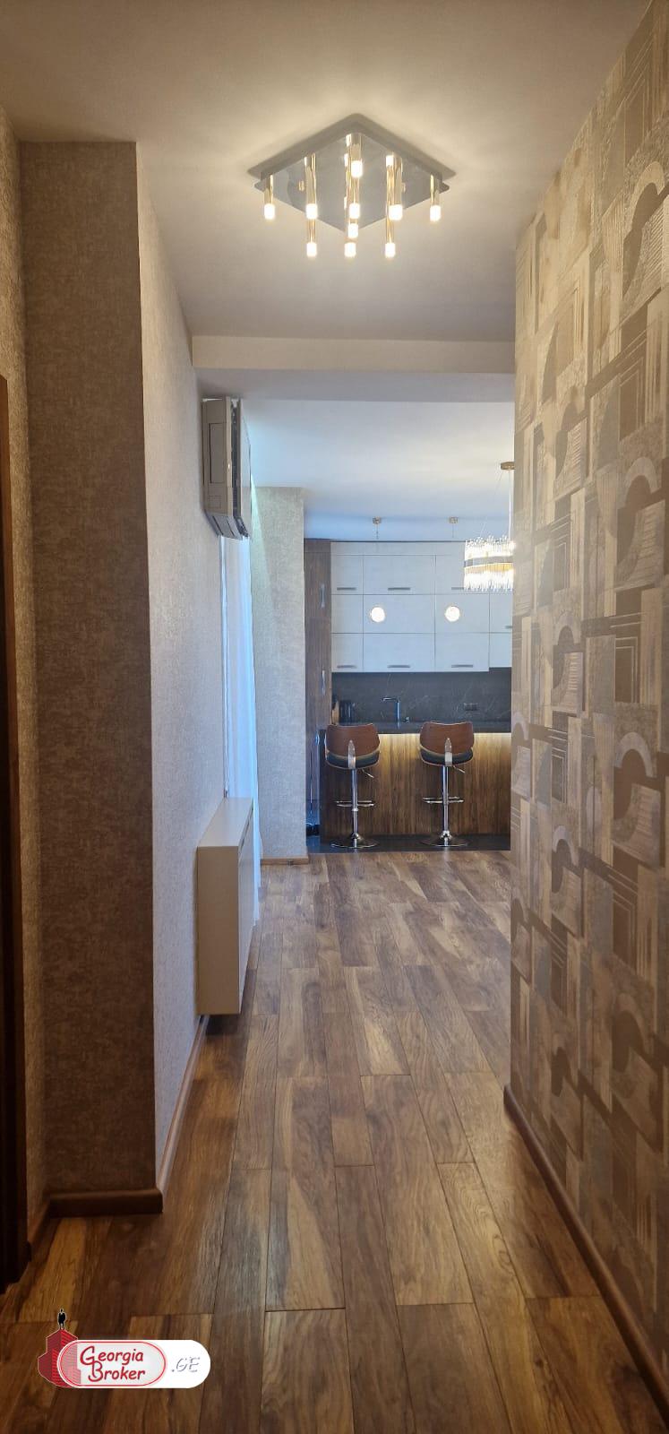 იყიდება ახალი გარემონტებული 3 ოთახიანი ბინა