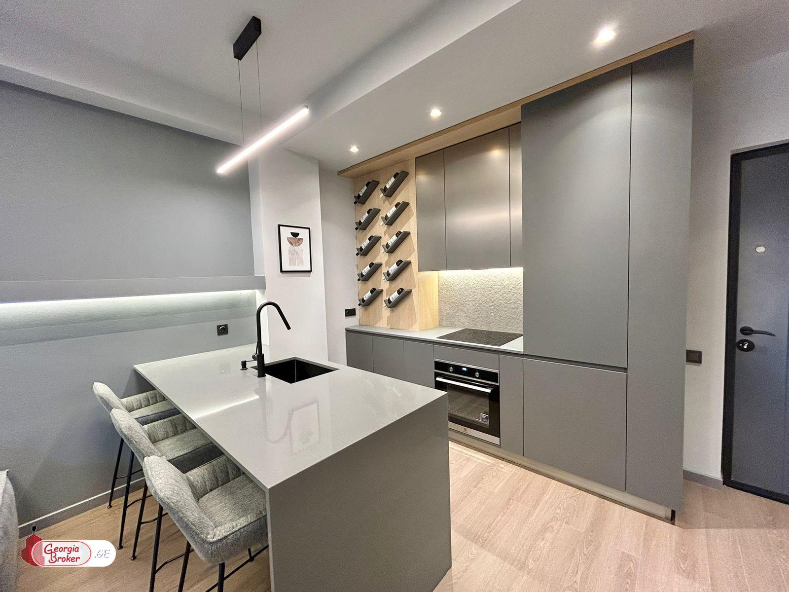 продается квартира с новым ремонтом 2-комнаты