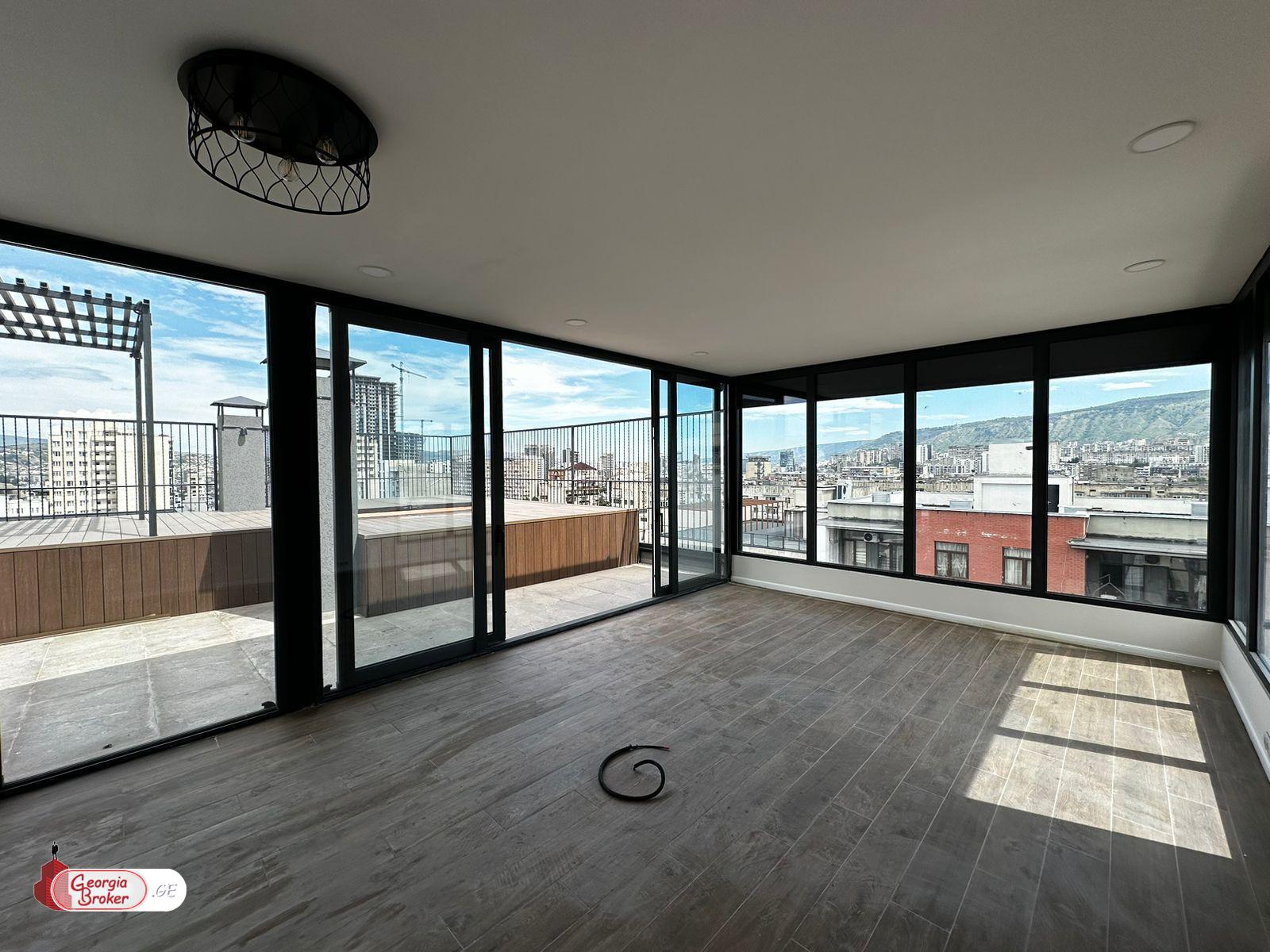 იყიდება ახალი გარემონტებული 6 ოთახიანი ბინა