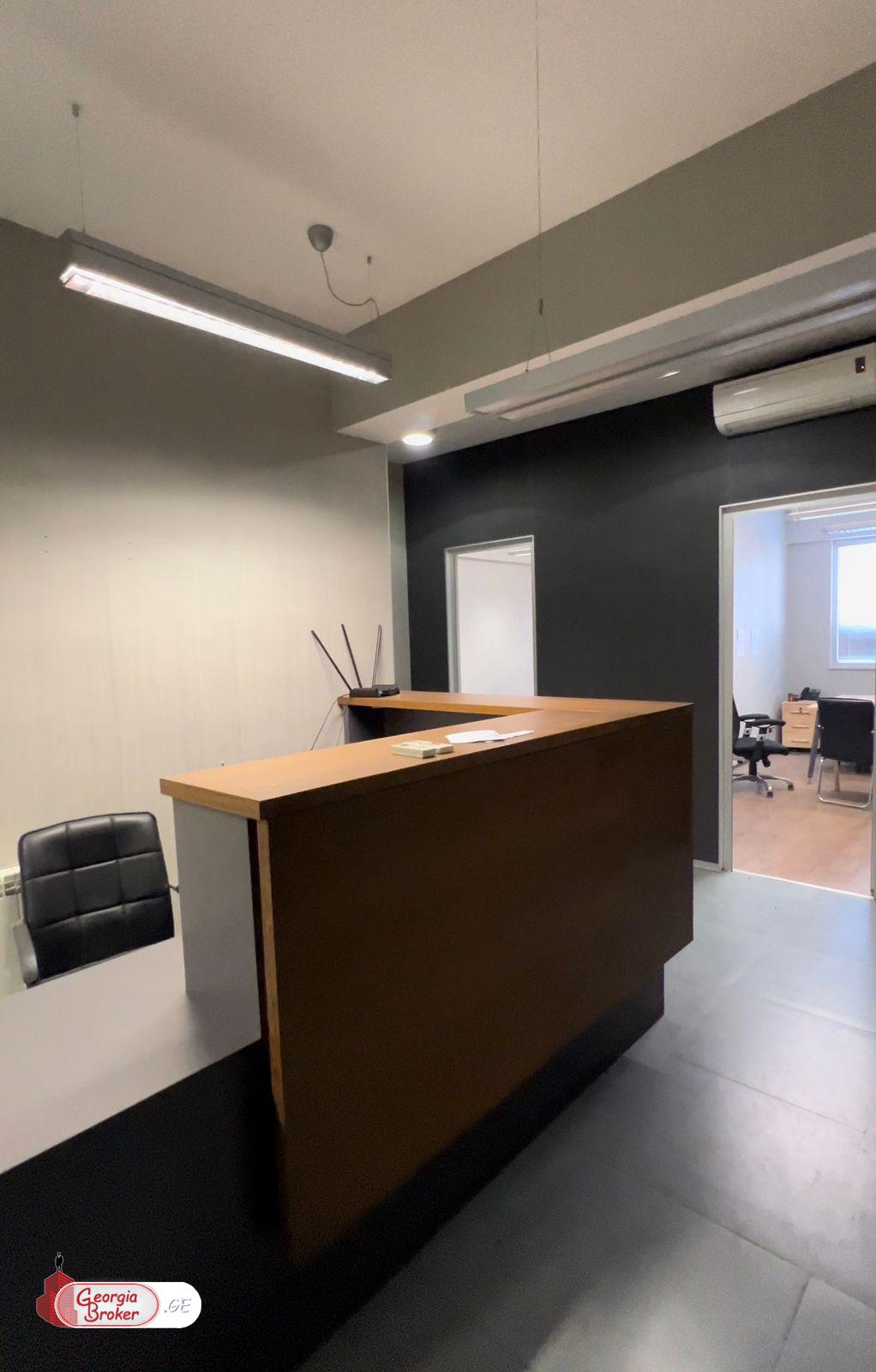 იყიდება ახალი გარემონტებული საოფისე ფართი