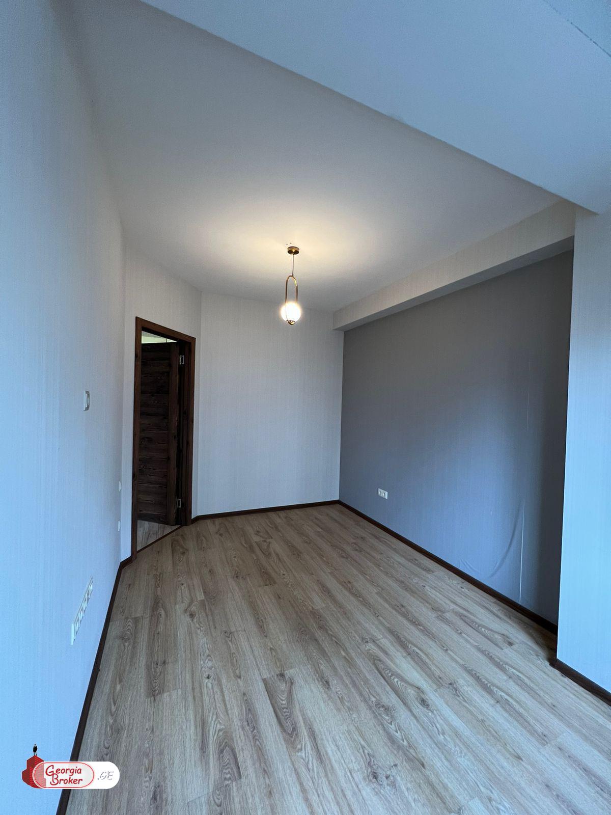 nearly repaired 2-room apartment for sale