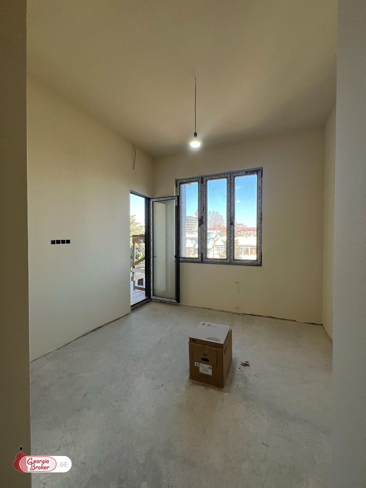 იყიდება ახალი გარემონტებული 3 ოთახიანი ბინა