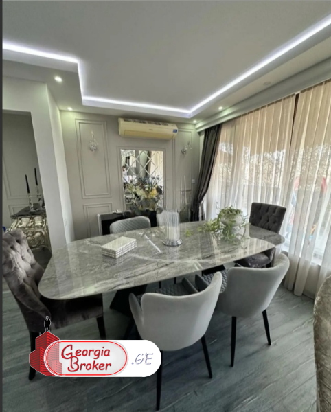 იყიდება ახალი გარემონტებული 4 ოთახიანი ბინა