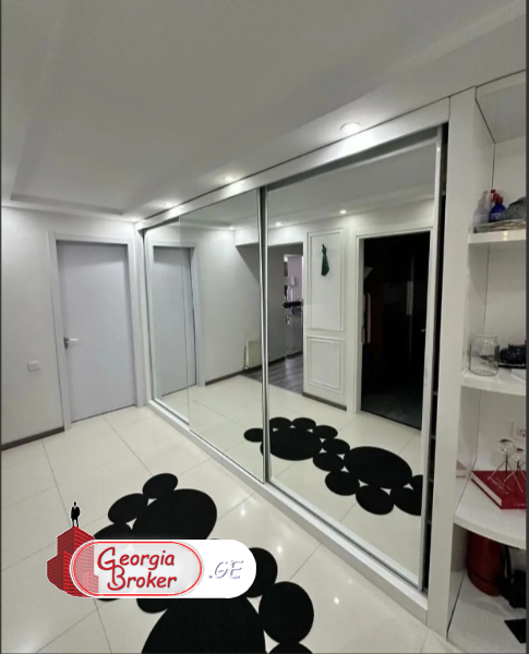 იყიდება ახალი გარემონტებული 4 ოთახიანი ბინა