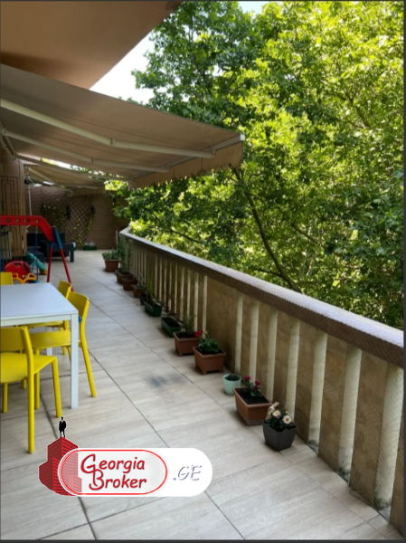 იყიდება ახალი გარემონტებული 4 ოთახიანი ბინა