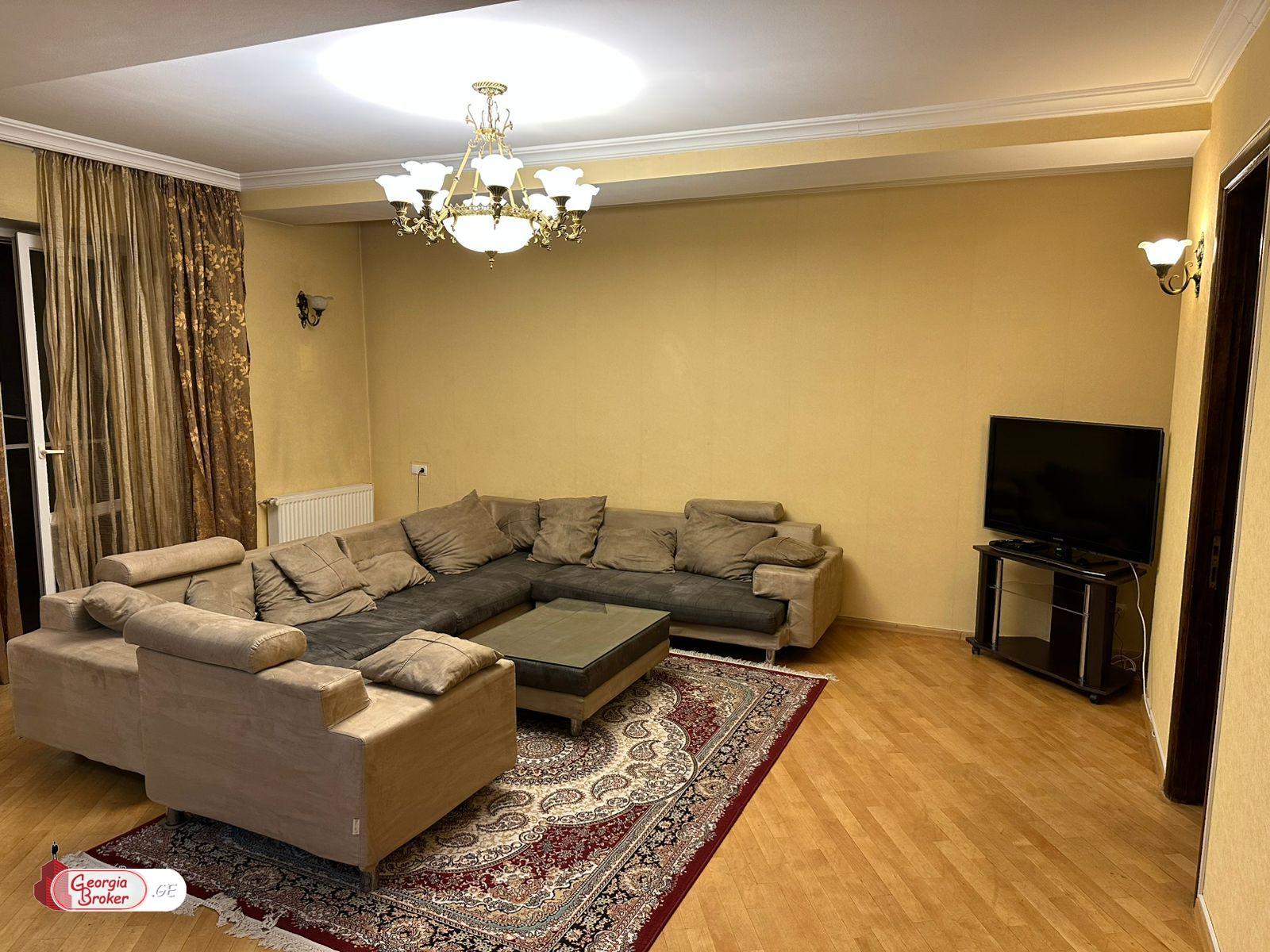 იყიდება ახალი გარემონტებული 4 ოთახიანი ბინა