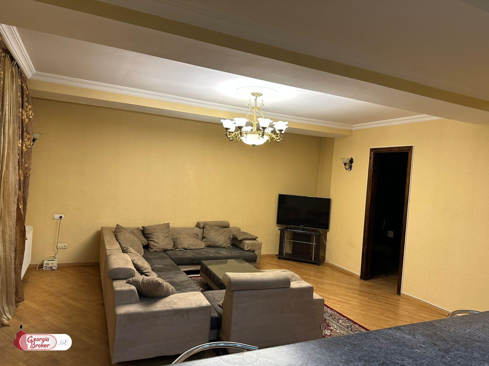 იყიდება ახალი გარემონტებული 4 ოთახიანი ბინა