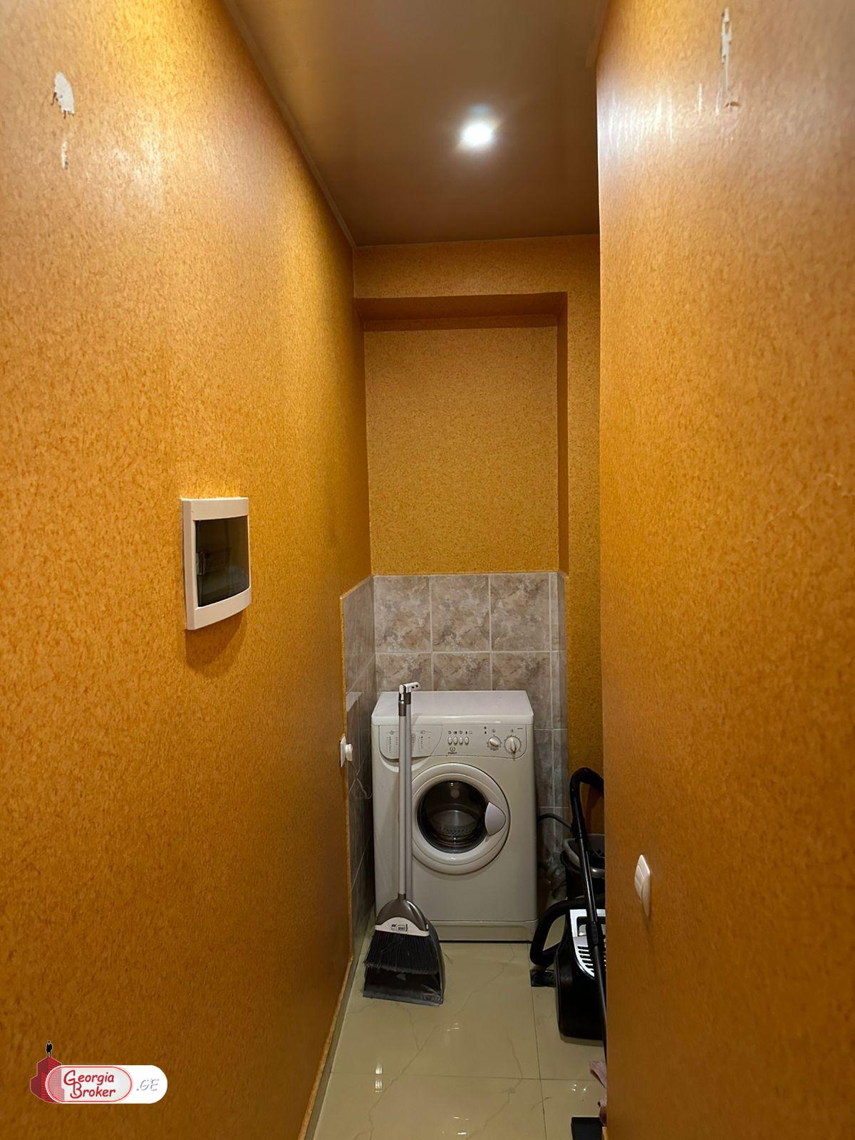 იყიდება ახალი გარემონტებული 4 ოთახიანი ბინა