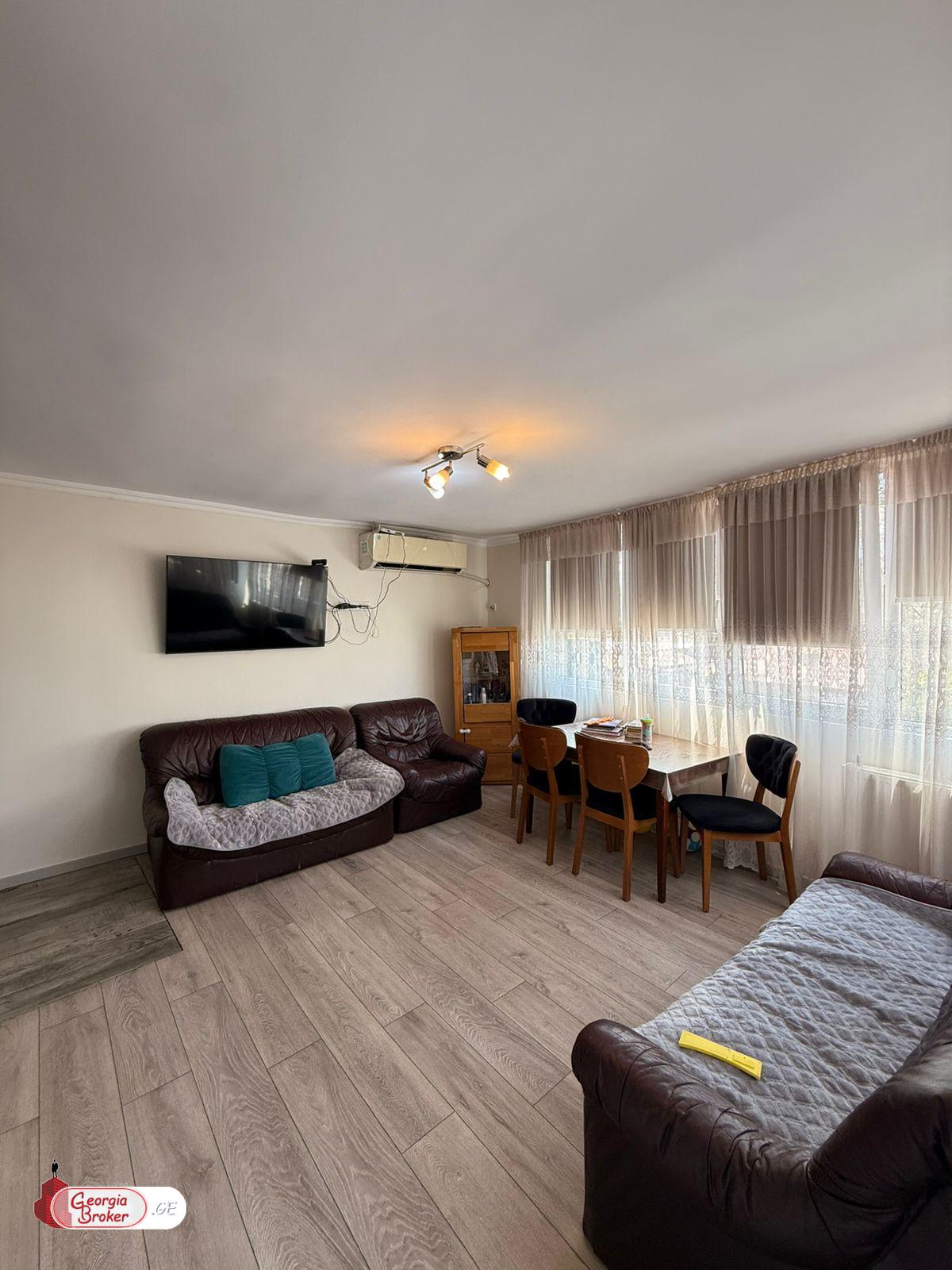 nearly repaired 4-room apartment for sale