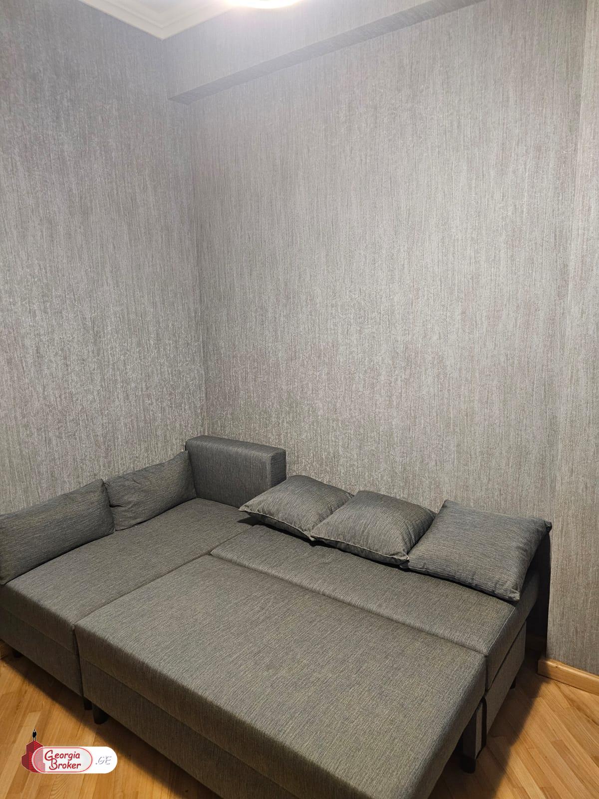 იყიდება ახალი გარემონტებული 3 ოთახიანი ბინა