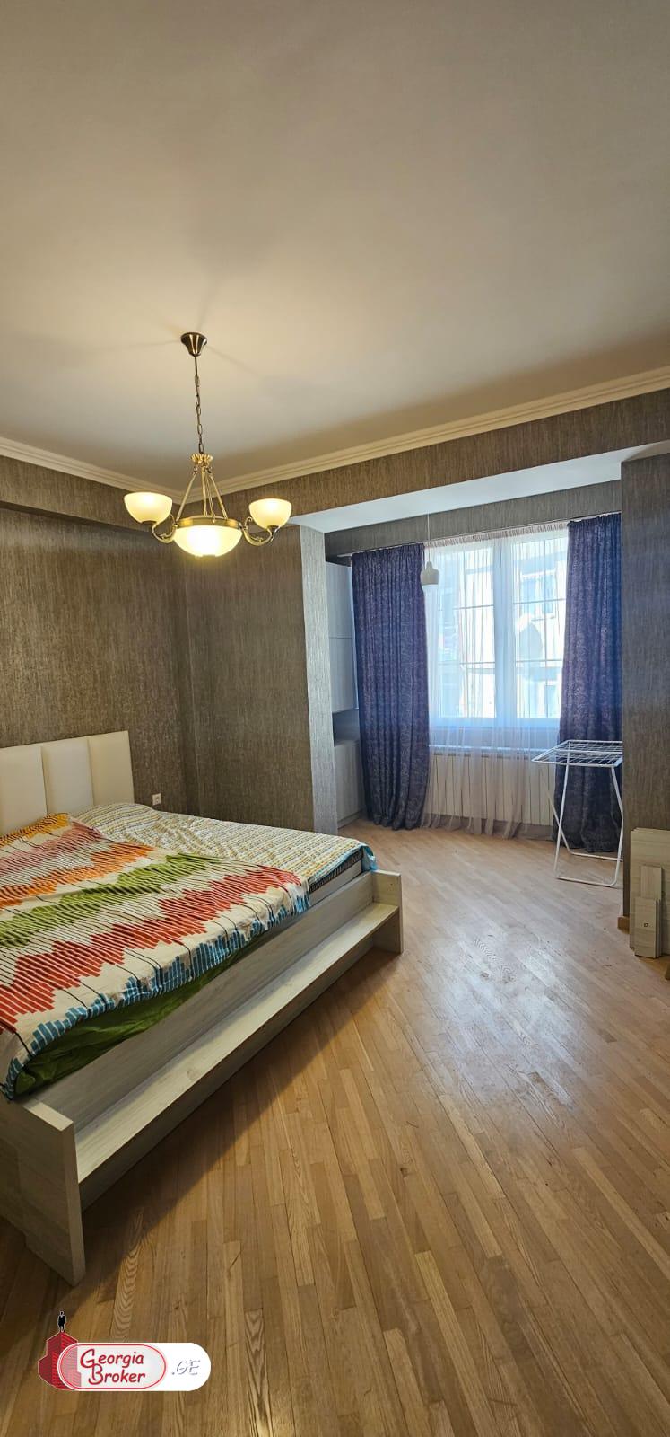 იყიდება ახალი გარემონტებული 3 ოთახიანი ბინა