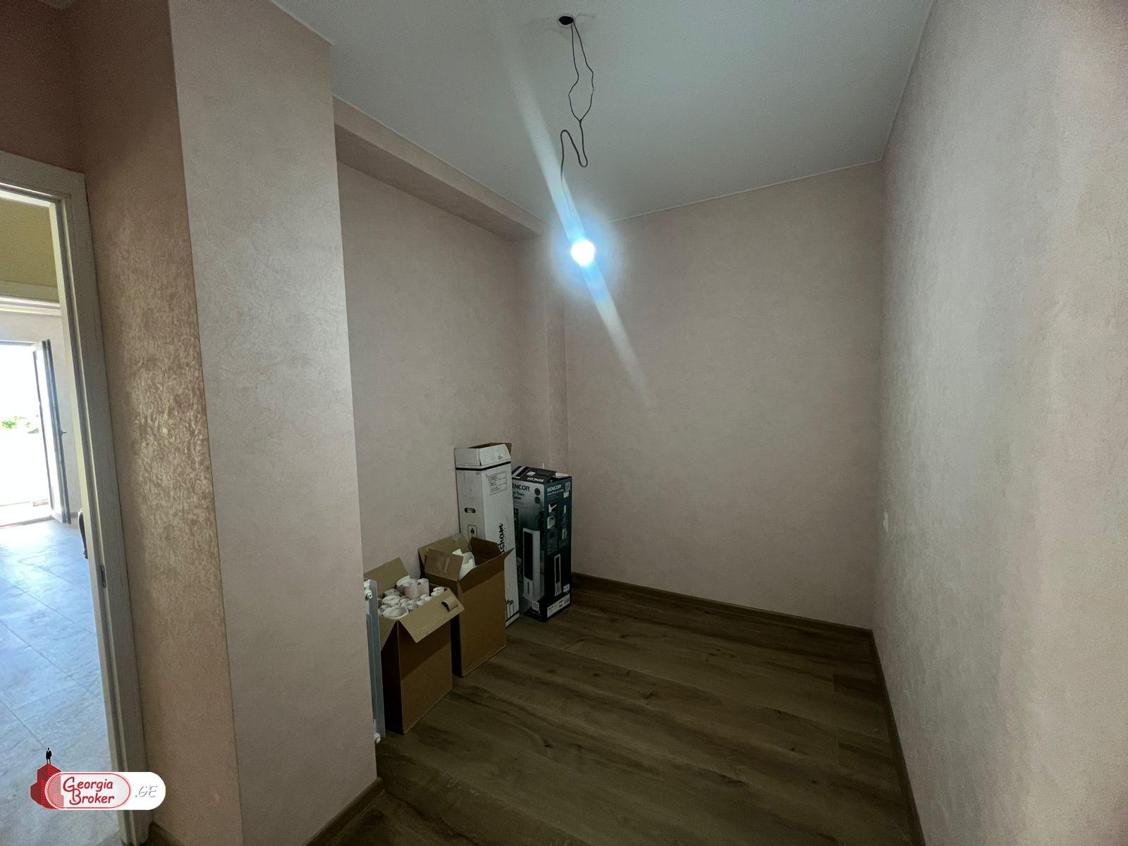 იყიდება ახალი გარემონტებული 3 ოთახიანი ბინა