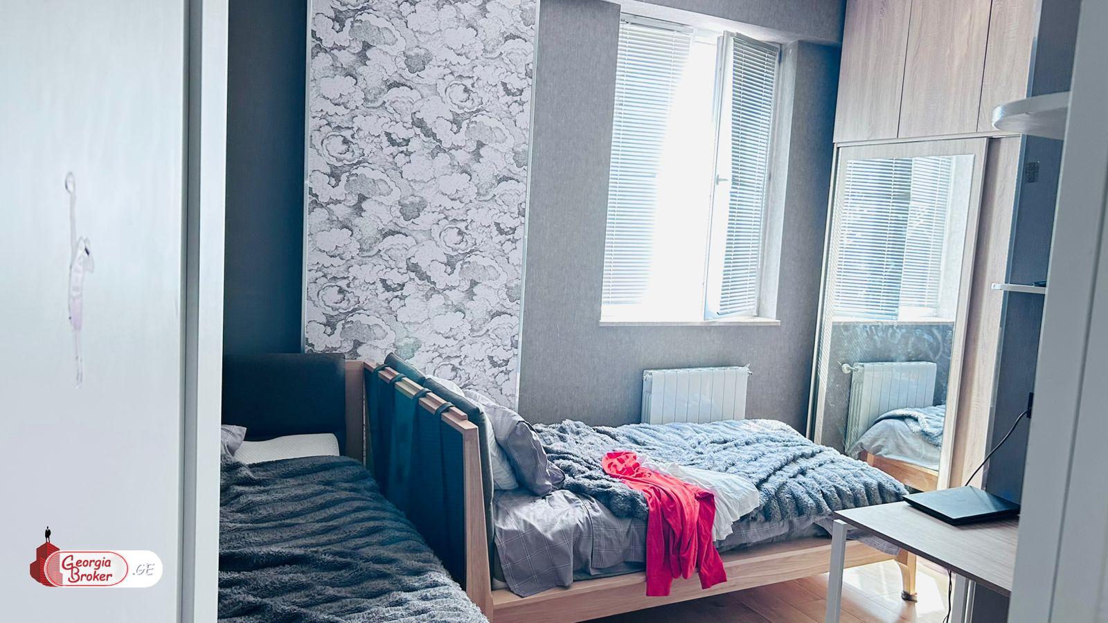 nearly repaired 3-room apartment for sale