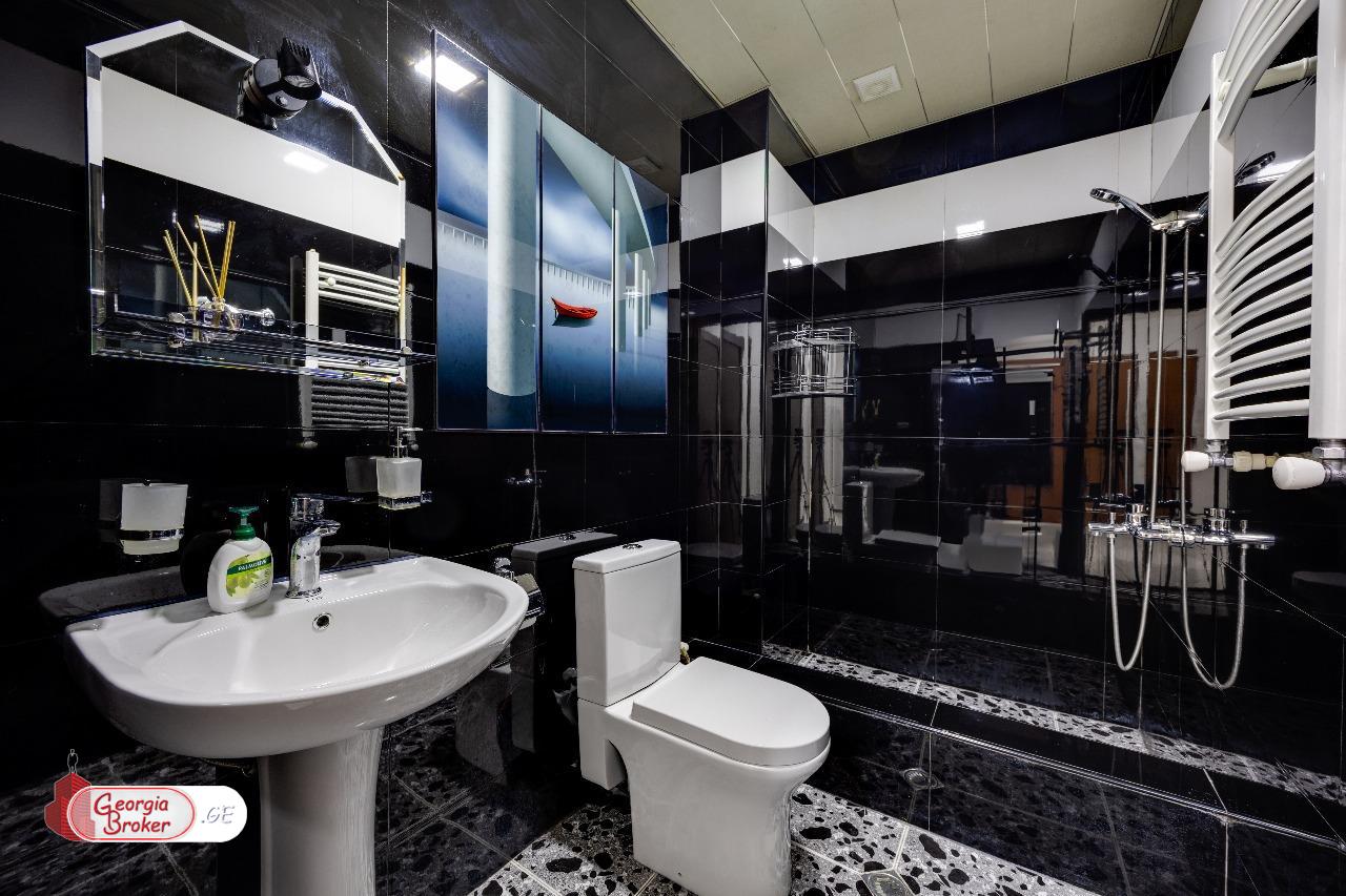 იყიდება ახალი გარემონტებული 2 ოთახიანი ბინა