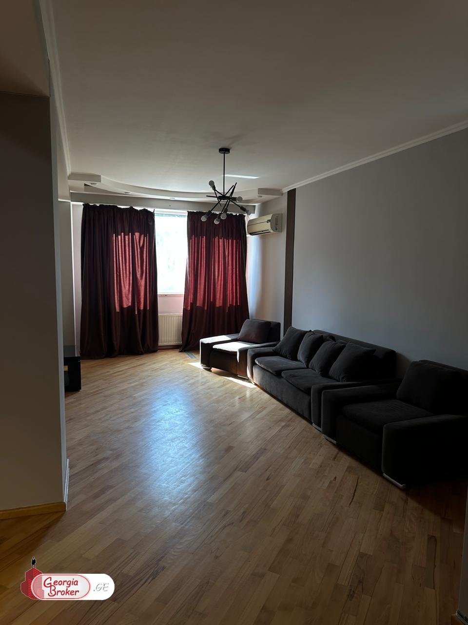 продается квартира с новым ремонтом 3-комнаты