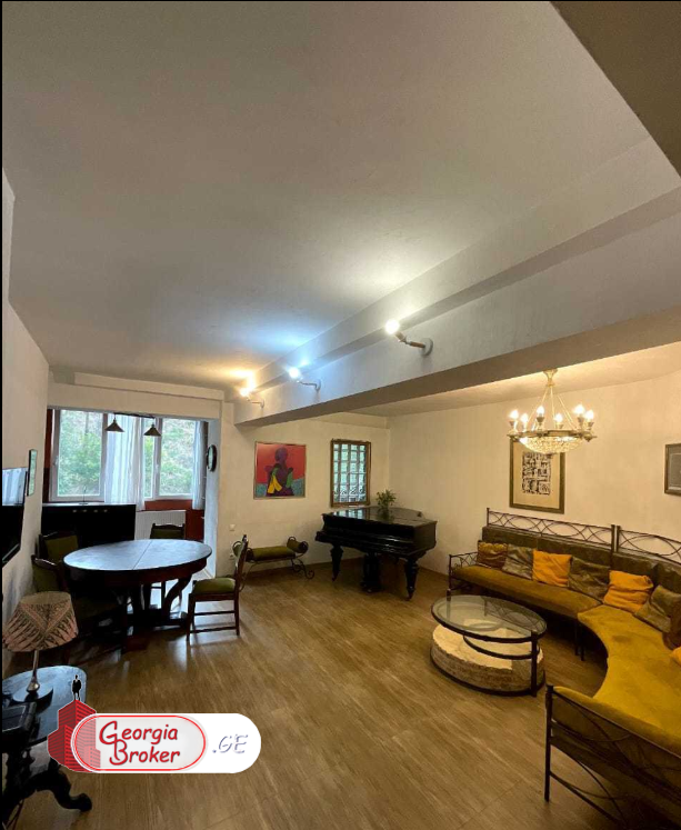 იყიდება ახალი გარემონტებული 4 ოთახიანი ბინა