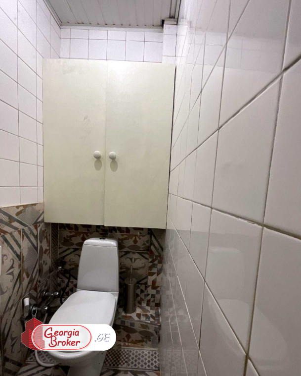 იყიდება ახალი გარემონტებული 4 ოთახიანი ბინა