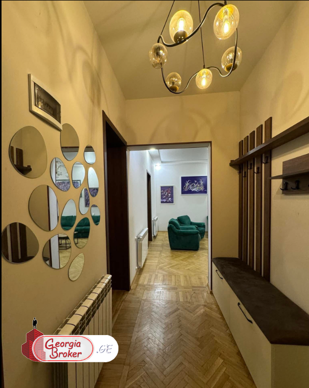 იყიდება ახალი გარემონტებული 4 ოთახიანი ბინა