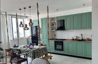 იყიდება ახალი გარემონტებული 5 ოთახიანი ბინა