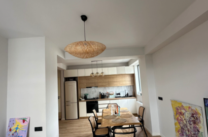 იყიდება ახალი გარემონტებული 3 ოთახიანი ბინა