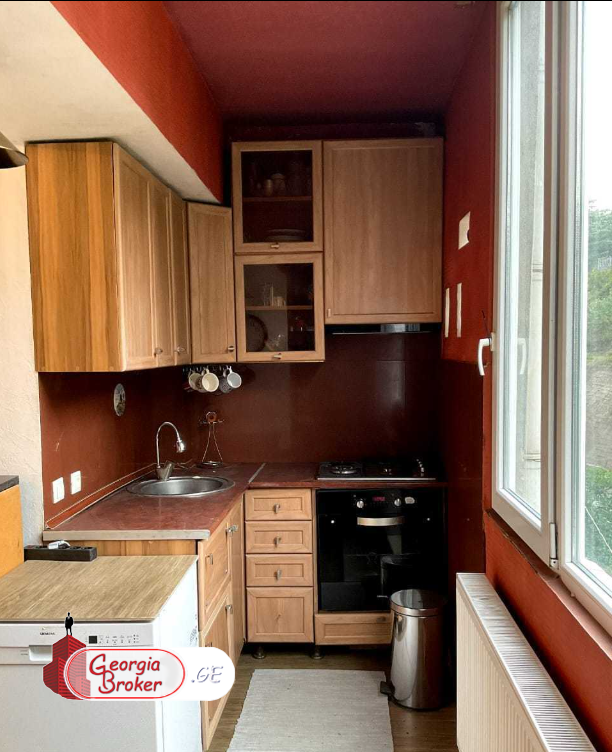 იყიდება ახალი გარემონტებული 4 ოთახიანი ბინა