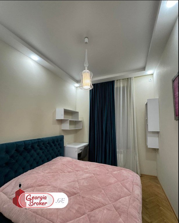 იყიდება ახალი გარემონტებული 4 ოთახიანი ბინა