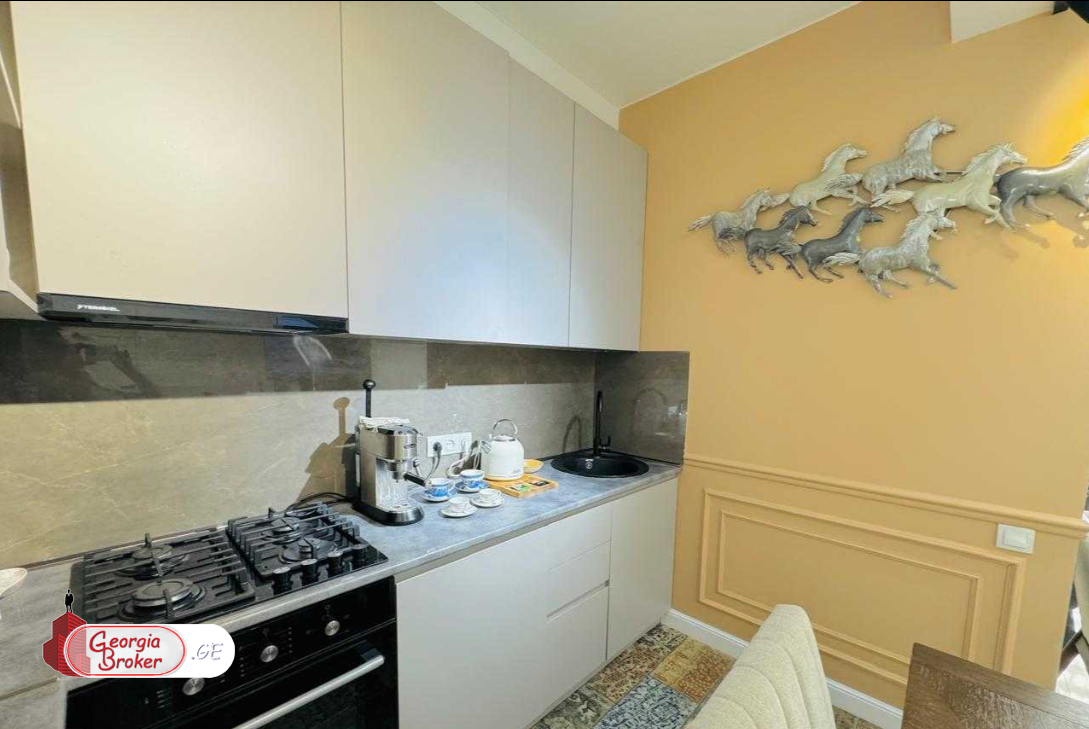 nearly repaired 4-room apartment for sale