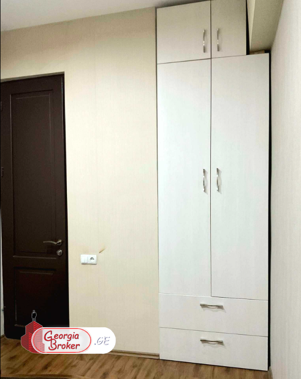 nearly repaired 3-room apartment for sale