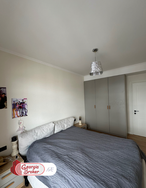 იყიდება ახალი გარემონტებული 3 ოთახიანი ბინა