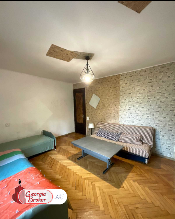 იყიდება ახალი გარემონტებული 4 ოთახიანი ბინა