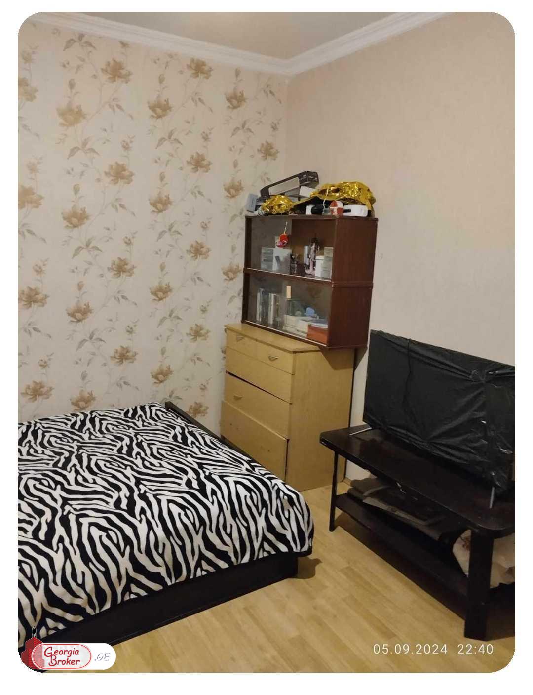 old repaired 2-room apartment for sale