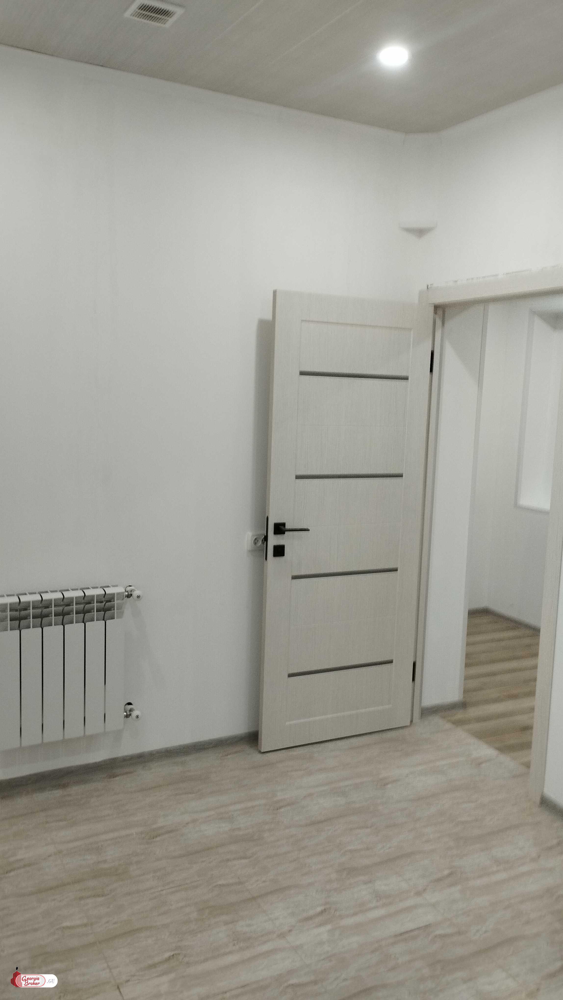 nearly repaired 3-room apartment for sale