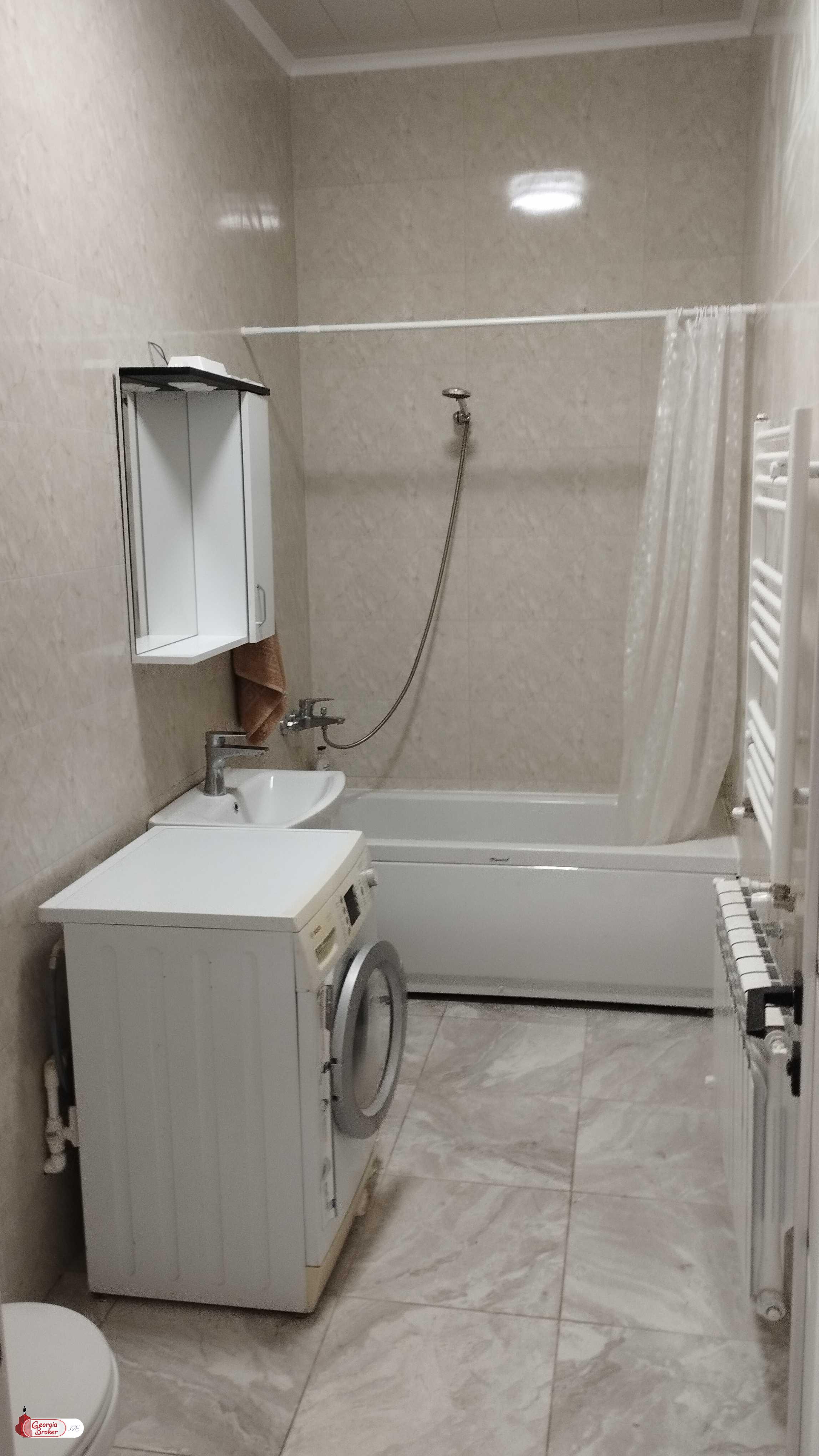 nearly repaired 3-room apartment for sale