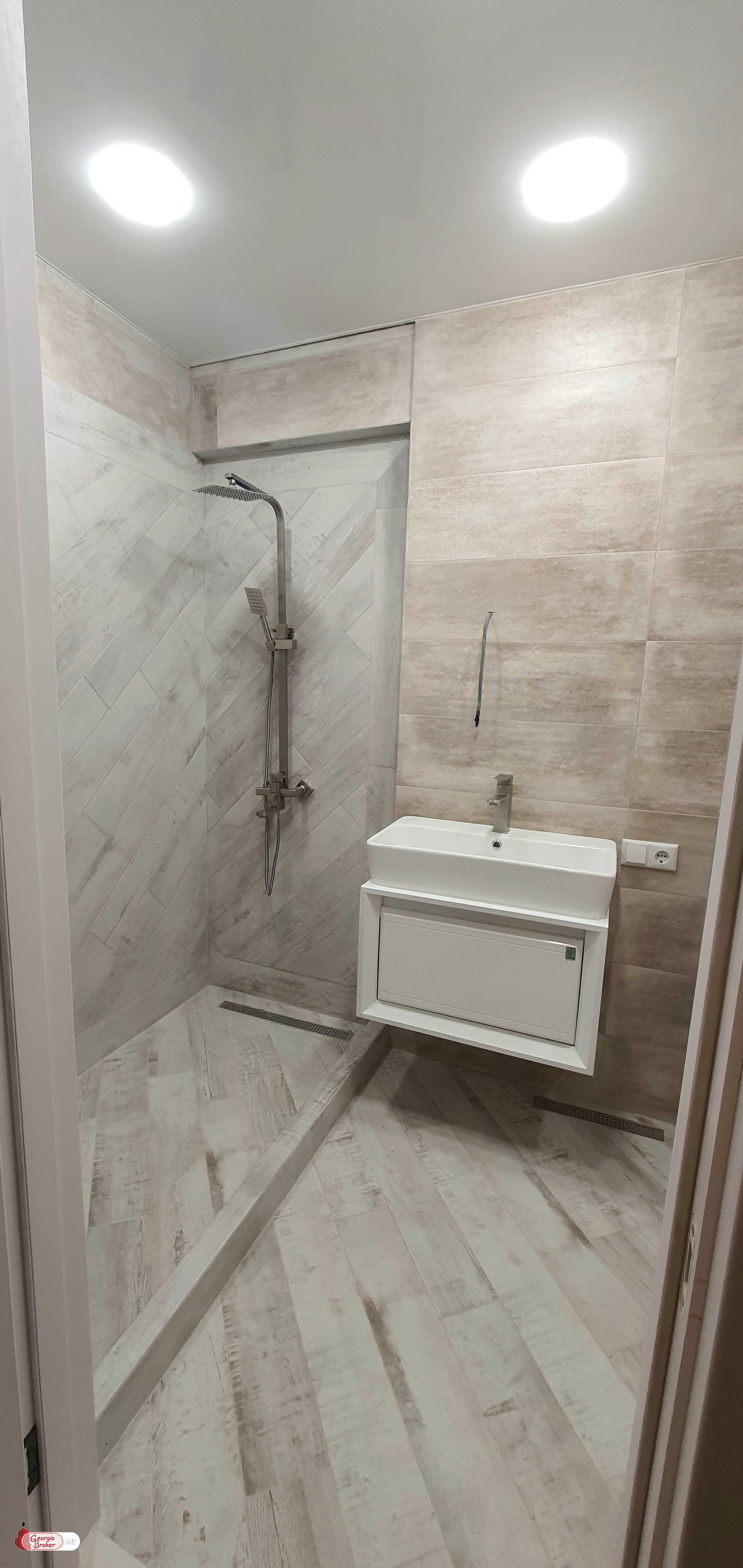 nearly repaired 3-room apartment for sale