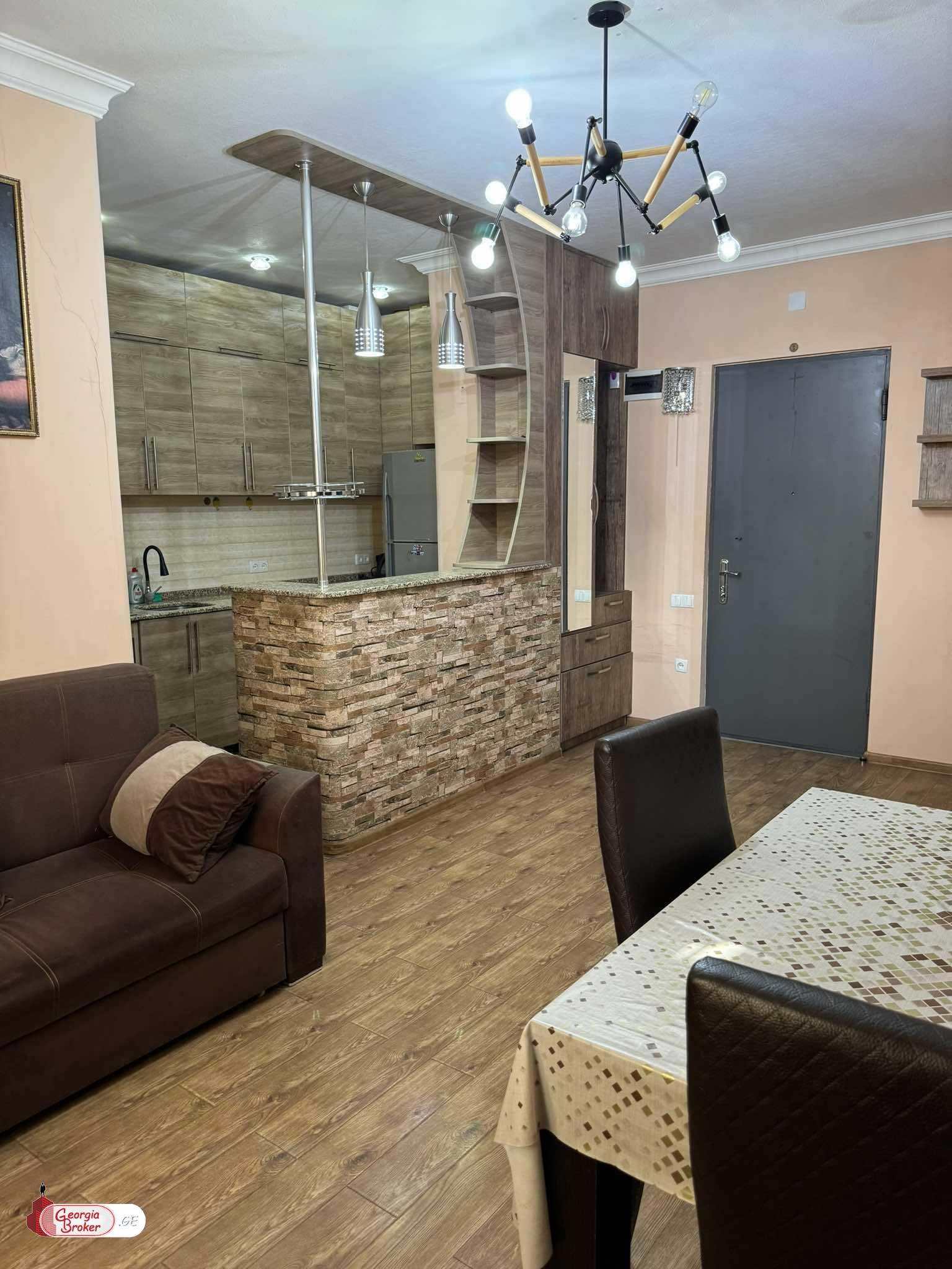 nearly repaired 3-room apartment for sale