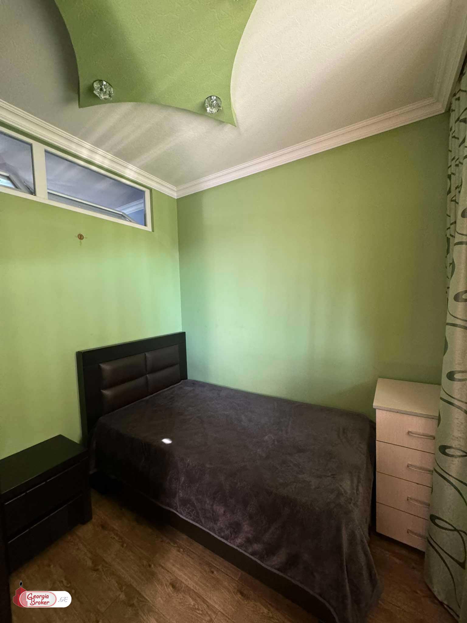 nearly repaired 3-room apartment for sale