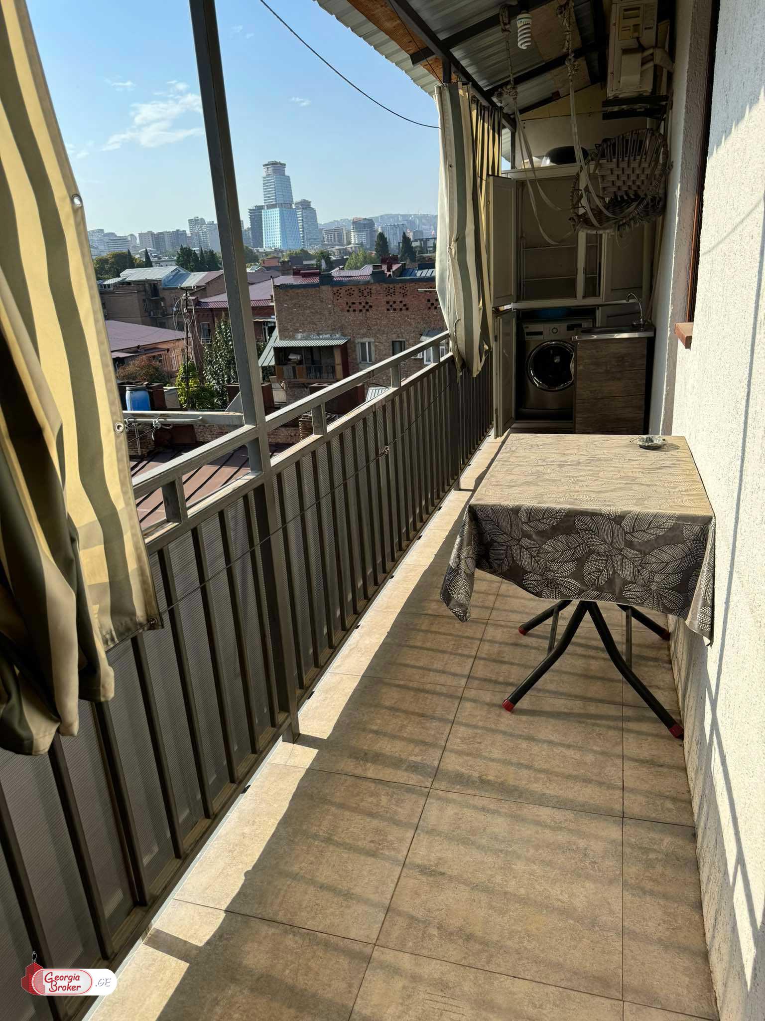 nearly repaired 3-room apartment for sale