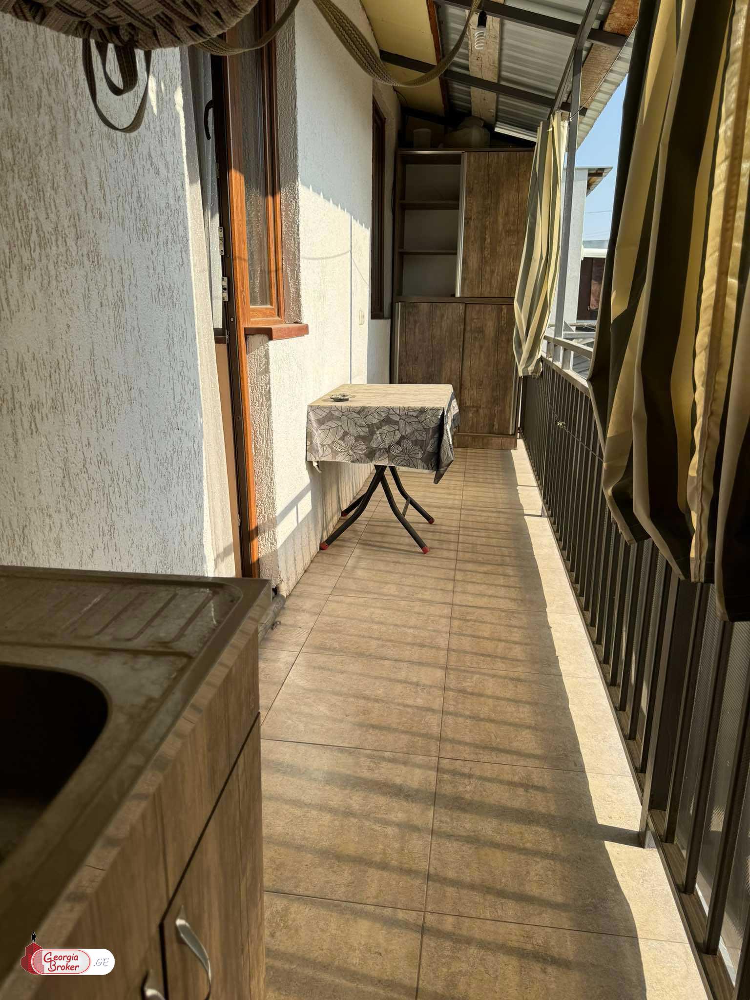 nearly repaired 3-room apartment for sale