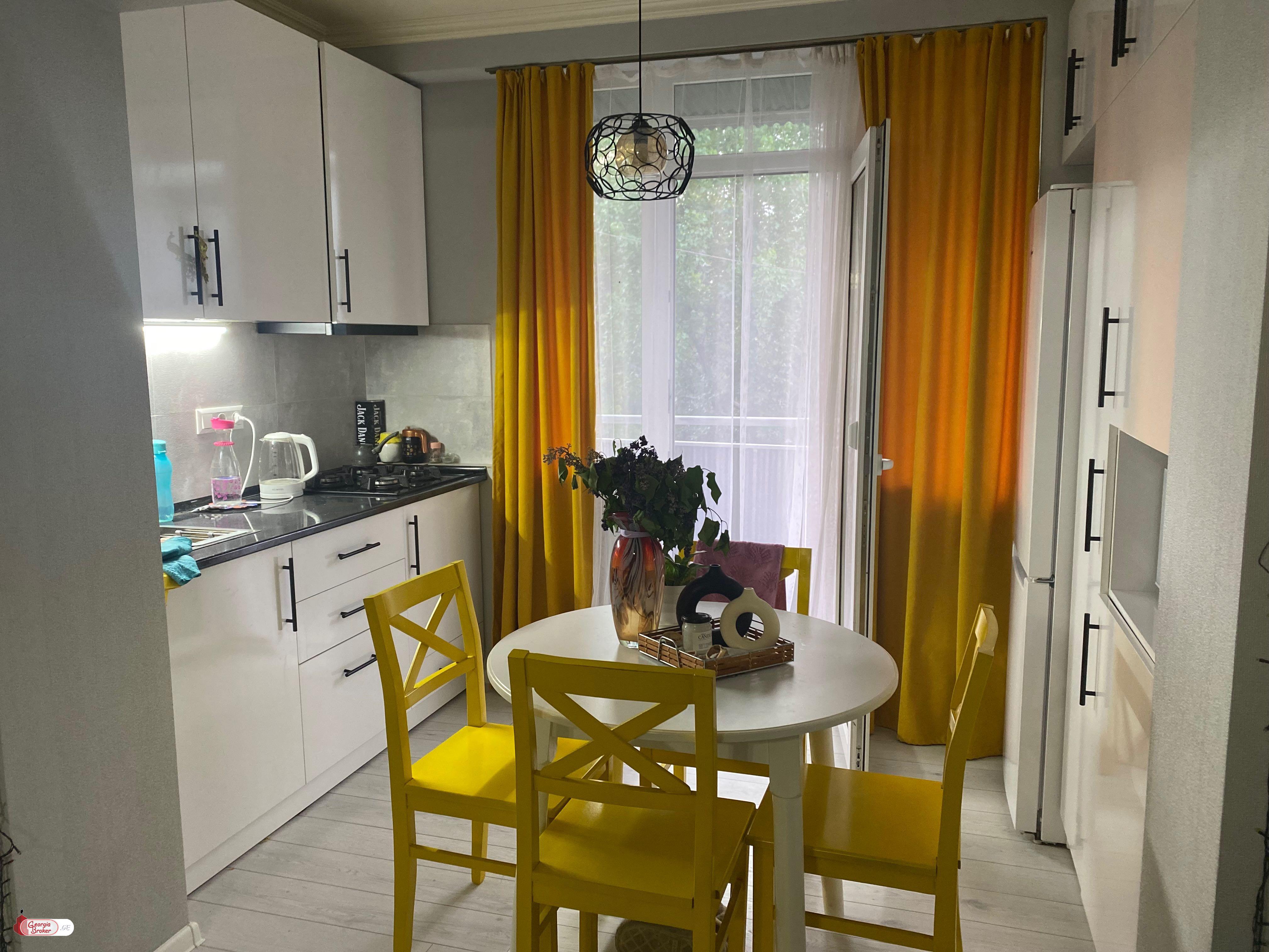 nearly repaired 3-room apartment for sale