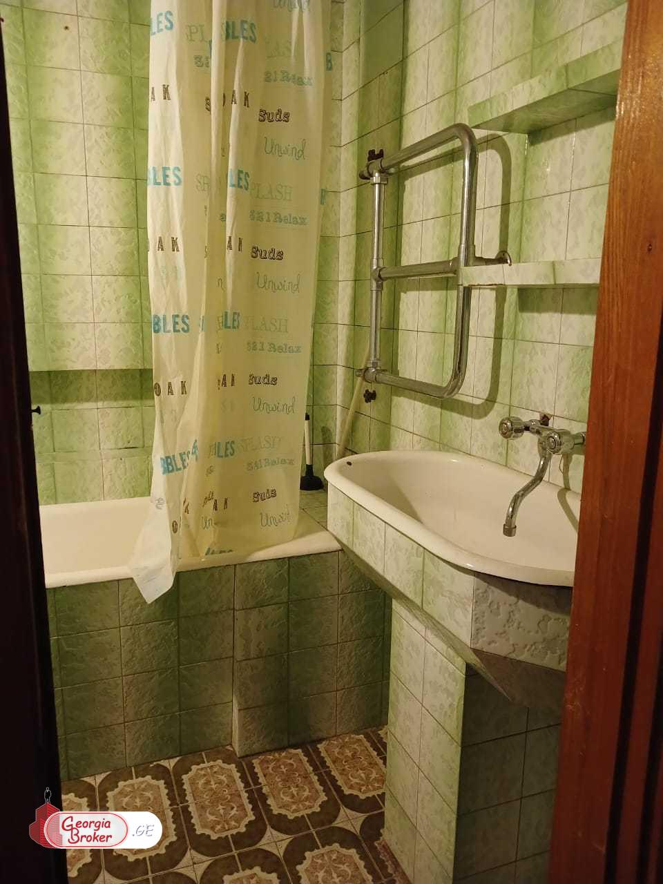 old repaired 4-room apartment for sale