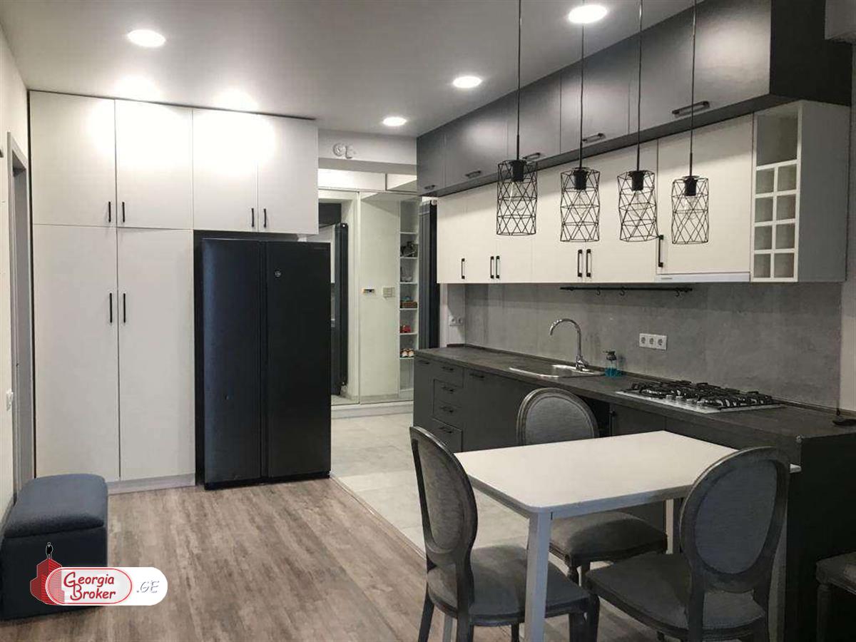 продается квартира с новым ремонтом 2-комнаты