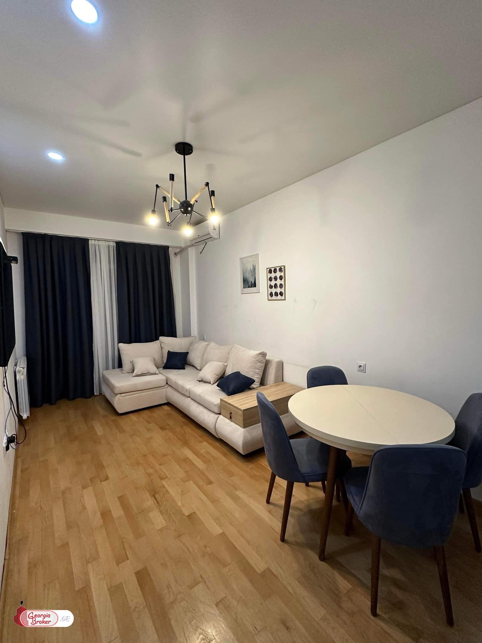 nearly repaired 2-room apartment for sale