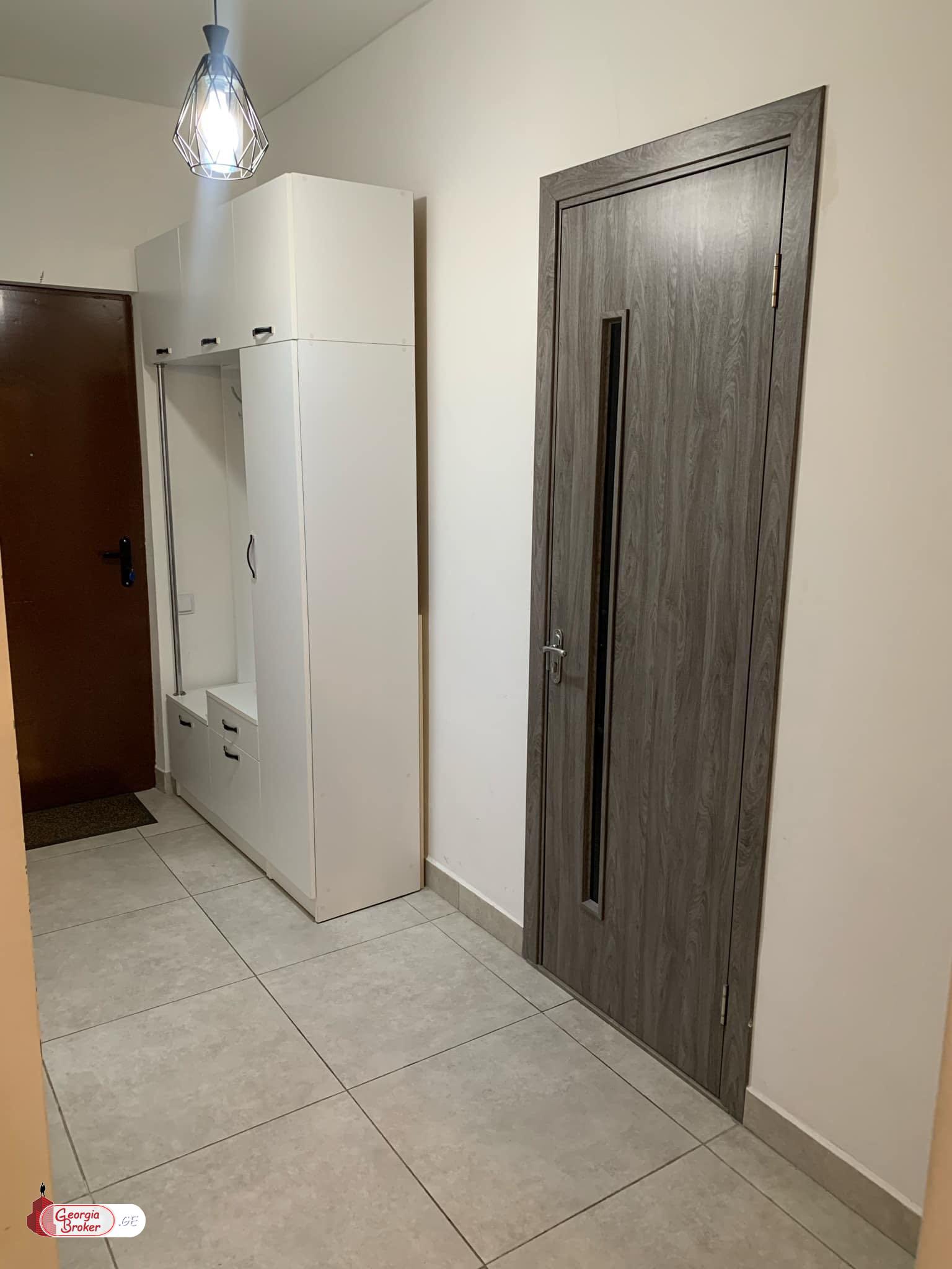 nearly repaired 2-room apartment for sale