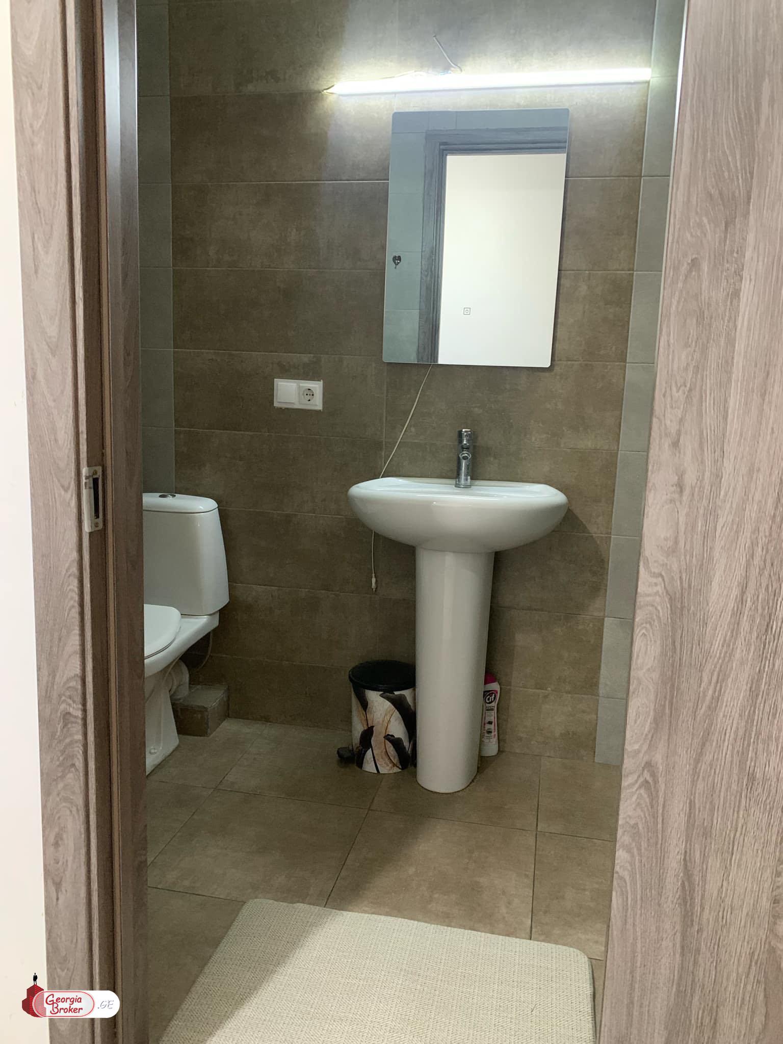 nearly repaired 2-room apartment for sale